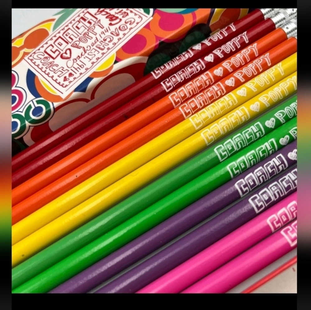 🆕️Vintage Coach Poppy Colorful Graphic 12 Count Pencil & Notebook Set - Picture 9 of 15